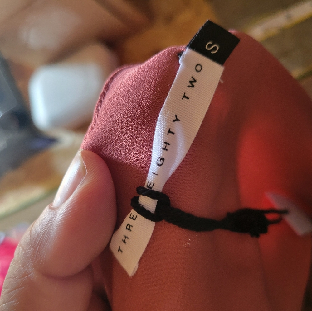 Three Eighty Two NWT Peach Cold‎ Shoulder Mini Dr… - image 6